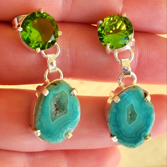 New Peridot and Agate Druzy Silver Stud Earrings. - Picture 1 of 13
